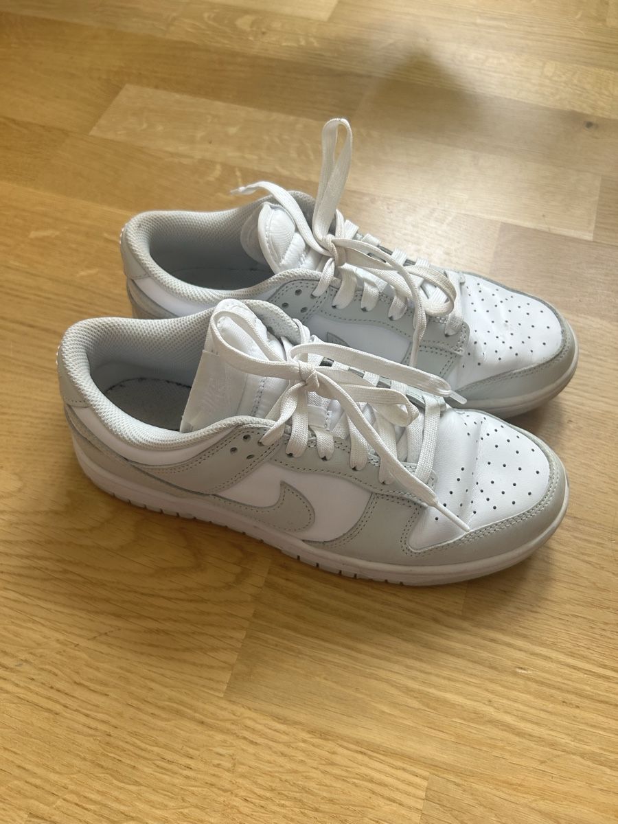 Nike Scarpe da donna: Nike Dunk Low weiss/grau Grösse 39 – Usato da Zürich venduto da kay_gd22 1