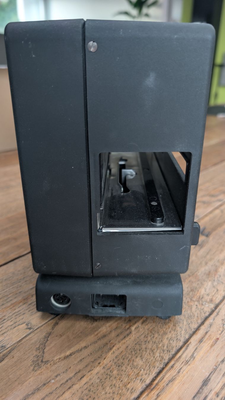 Braun Proiettori: Braun D300 Autofocus Diaprojektor – Difettoso da Geroldswil venduto da viv_vs9r 4