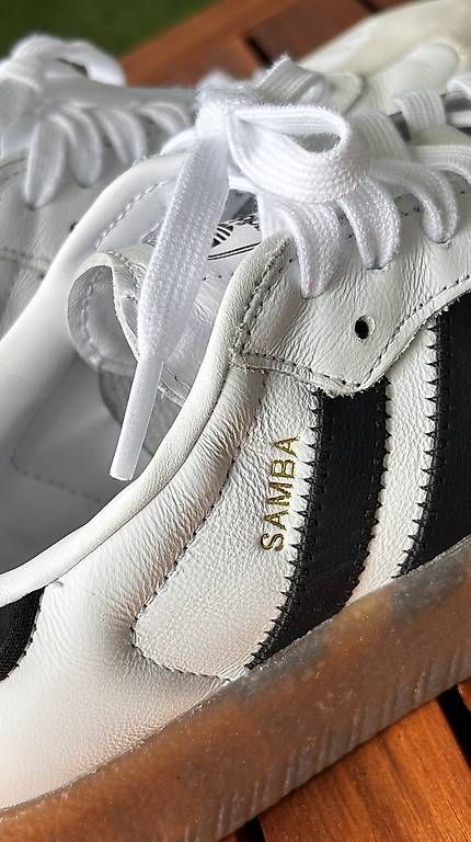Herrenschuhe: ADIDAS Sambae 38 2/3 – Gebraucht aus Riggisberg von gie_vfj5 1