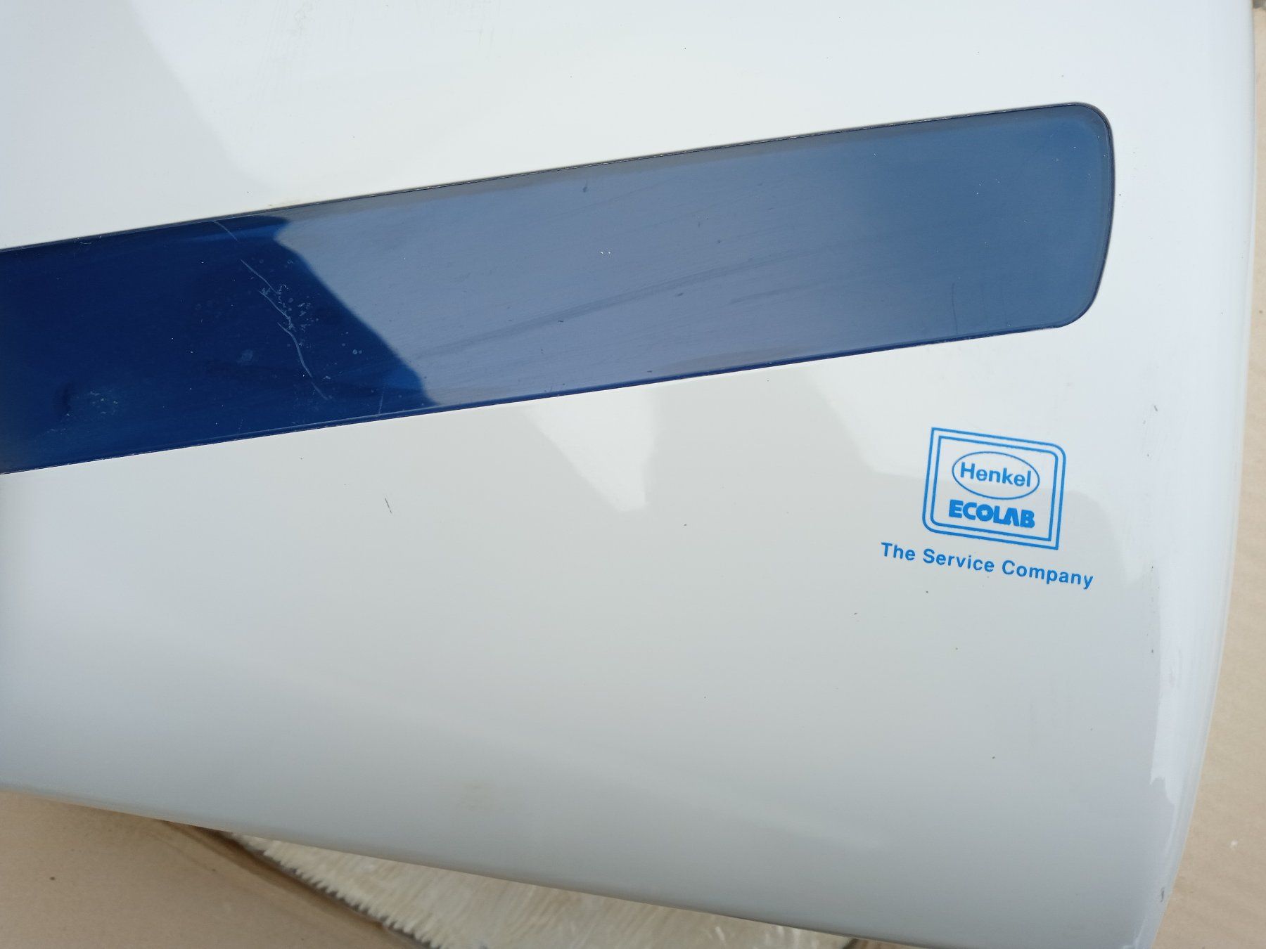 Portasciugamani: Papierhandtuchspender Ecolab mit viel Papier – Usato da Prez-vers-Siviriez venduto da Monija70 2