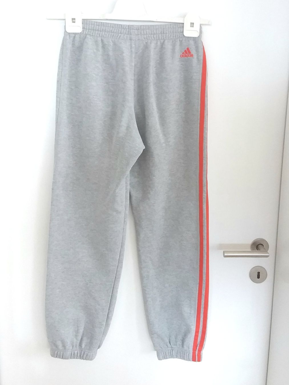 Adidas Pantalons: ADIDAS Trainerhose Gr 152 – D'occasion à Uitikon Waldegg par Risibisi7 1