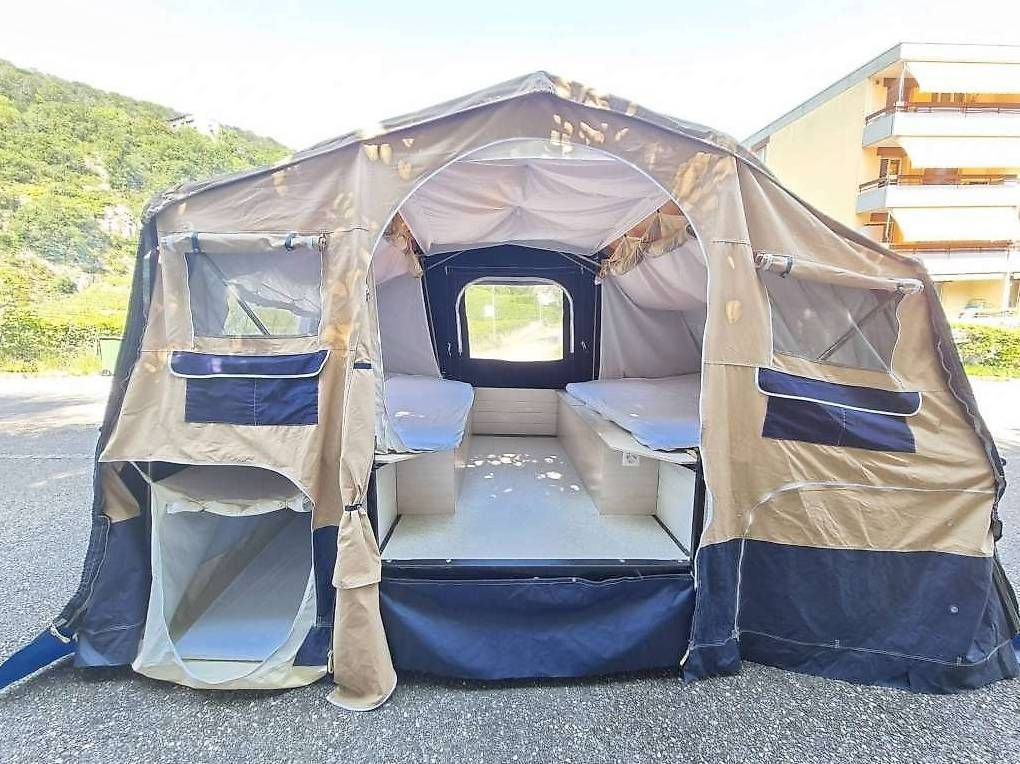 Trigano Camping Fahrzeuge: Location Tente-Remorque pour Camping – Gebraucht aus Champery von Argon67