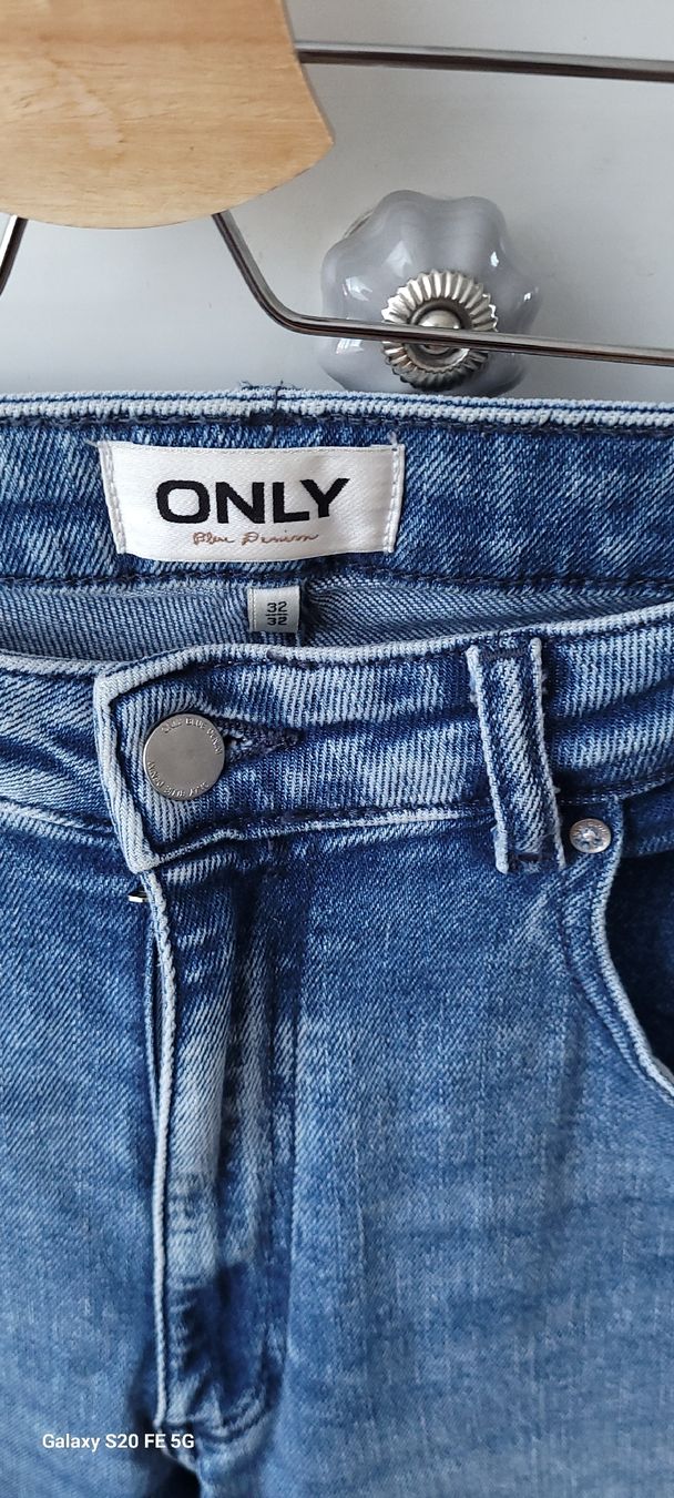Only Jeans: Only Wide Leg Jeans Gr.32/32 – Usato da Oberaach venduto da Svea11 5
