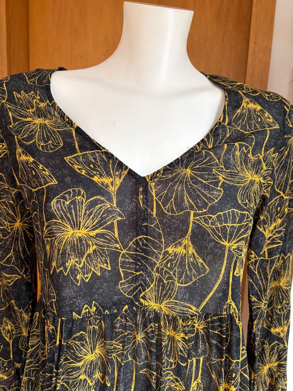 Nile Kleider: Nile Kleid mit Unterrock Gr. XS – Neu (gemäss Beschreibung) aus Elfingen von yaris100 1