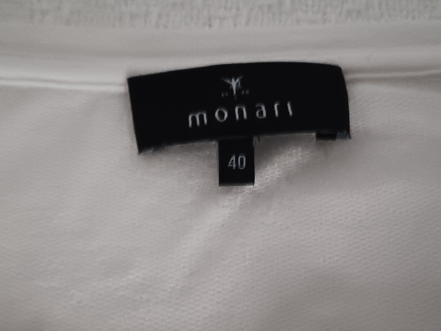 Monari T-shirts: Monari Langarmshirt Cremeweis Gr40 mit Strassmotiv – D'occasion à Zürich par chr_l98j 5