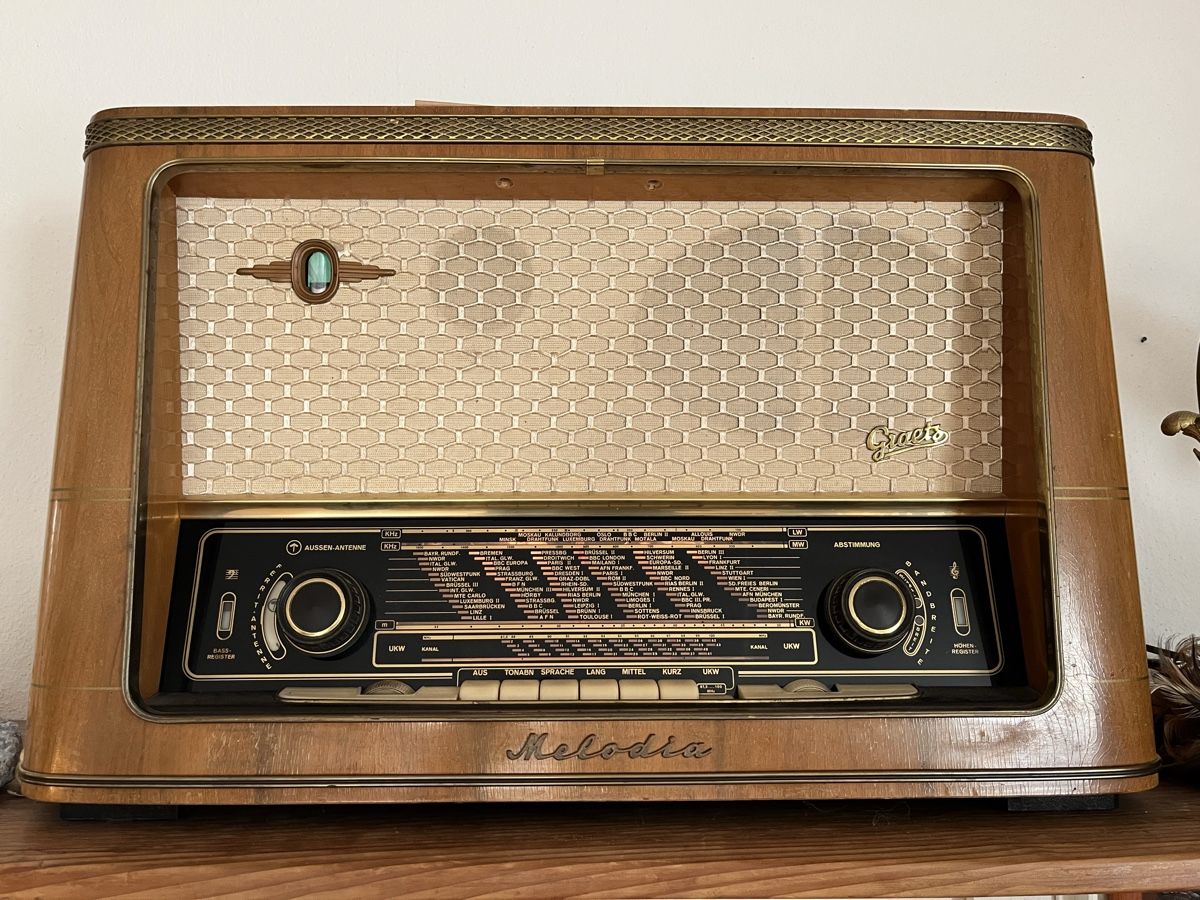 Radios: röhrenradio graetz melodia – Gebraucht aus Lengnau BE von Meij