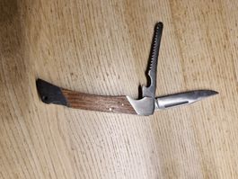 Taschenmesser mit Holzbeschalung