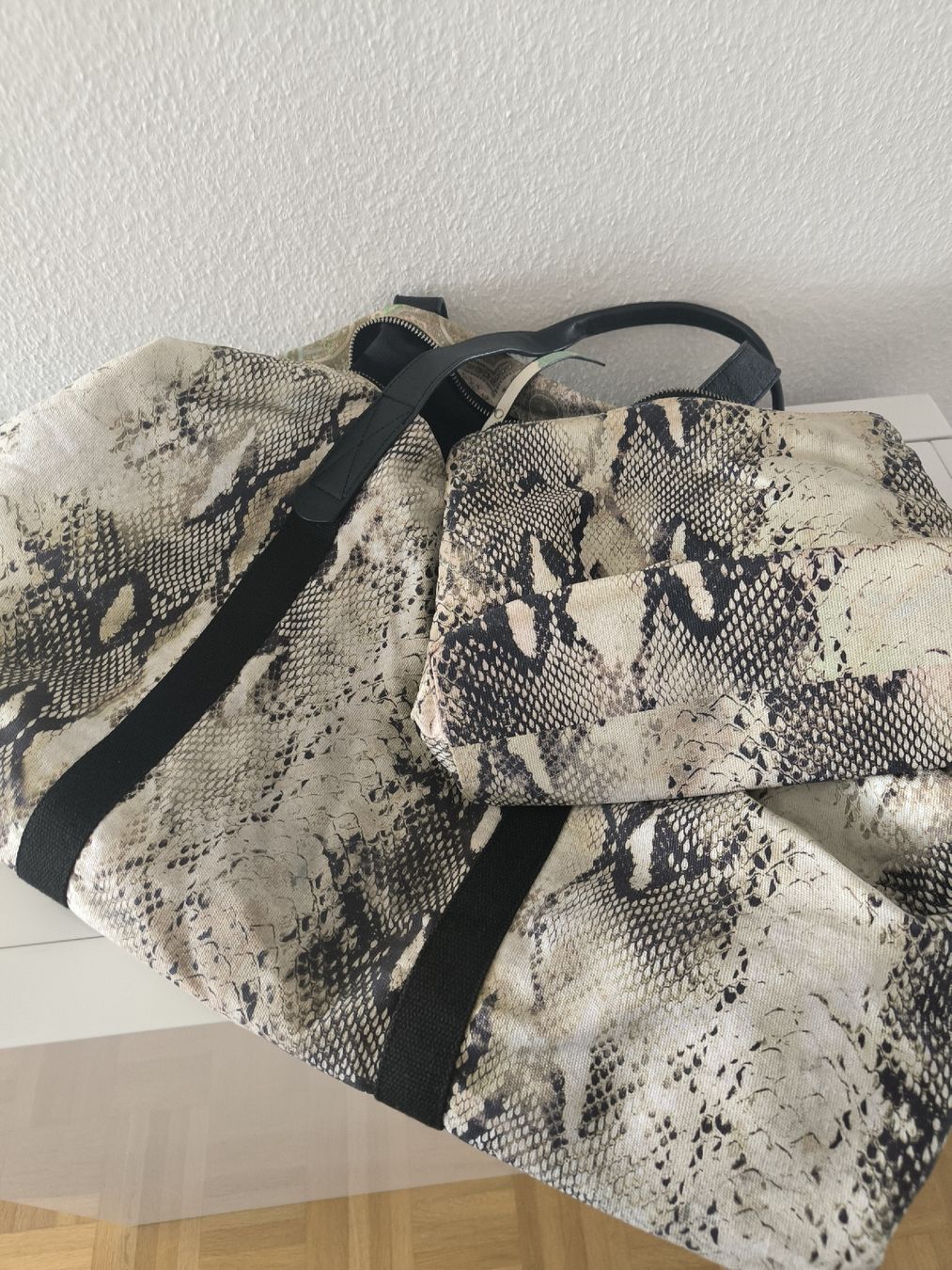 Codello Borse: Reisetasche und Kosmetiktasche Codello – Usato da Kloten venduto da Olivenbaum2017 1