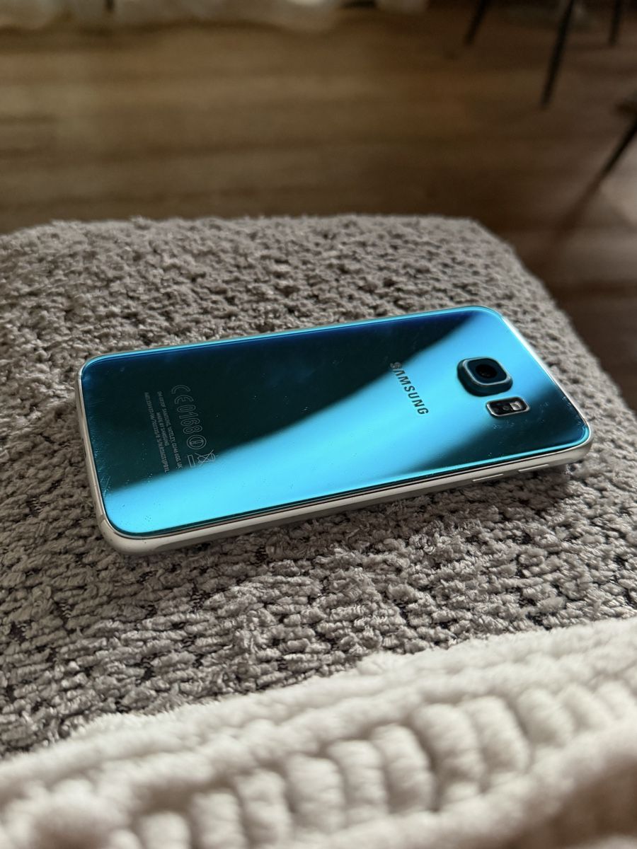 Samsung Handys / Smartphones: Samsung Galaxy S6 – Gebraucht aus Sorens von purpureta