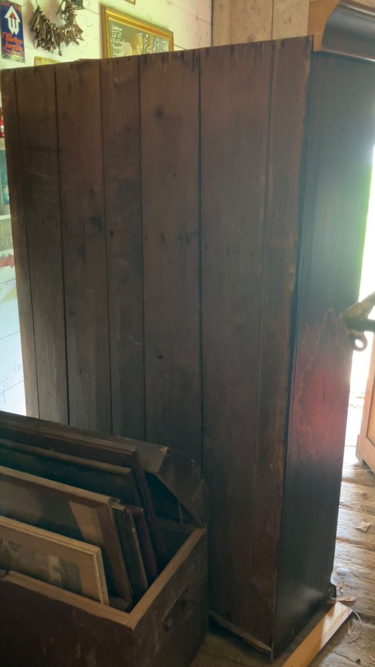 Schränke: Armoire peinte mariage bemalter Schrank rustique rustikal – Gebraucht aus St-Cierges von LeRegain 5
