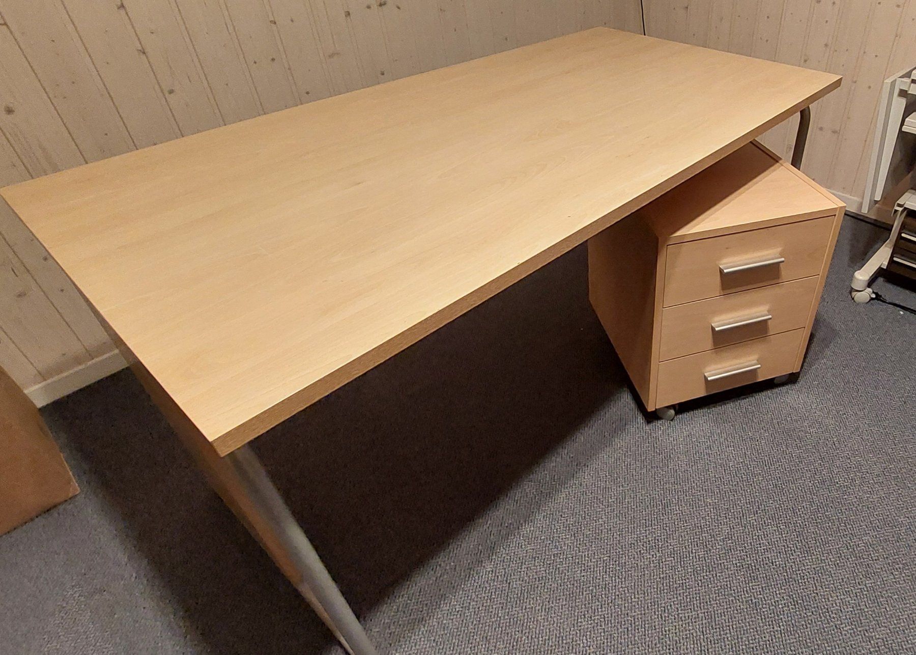 Scrivanie: Bureau avec meuble à roulettes – Usato da Siviriez venduto da alaindumas 4