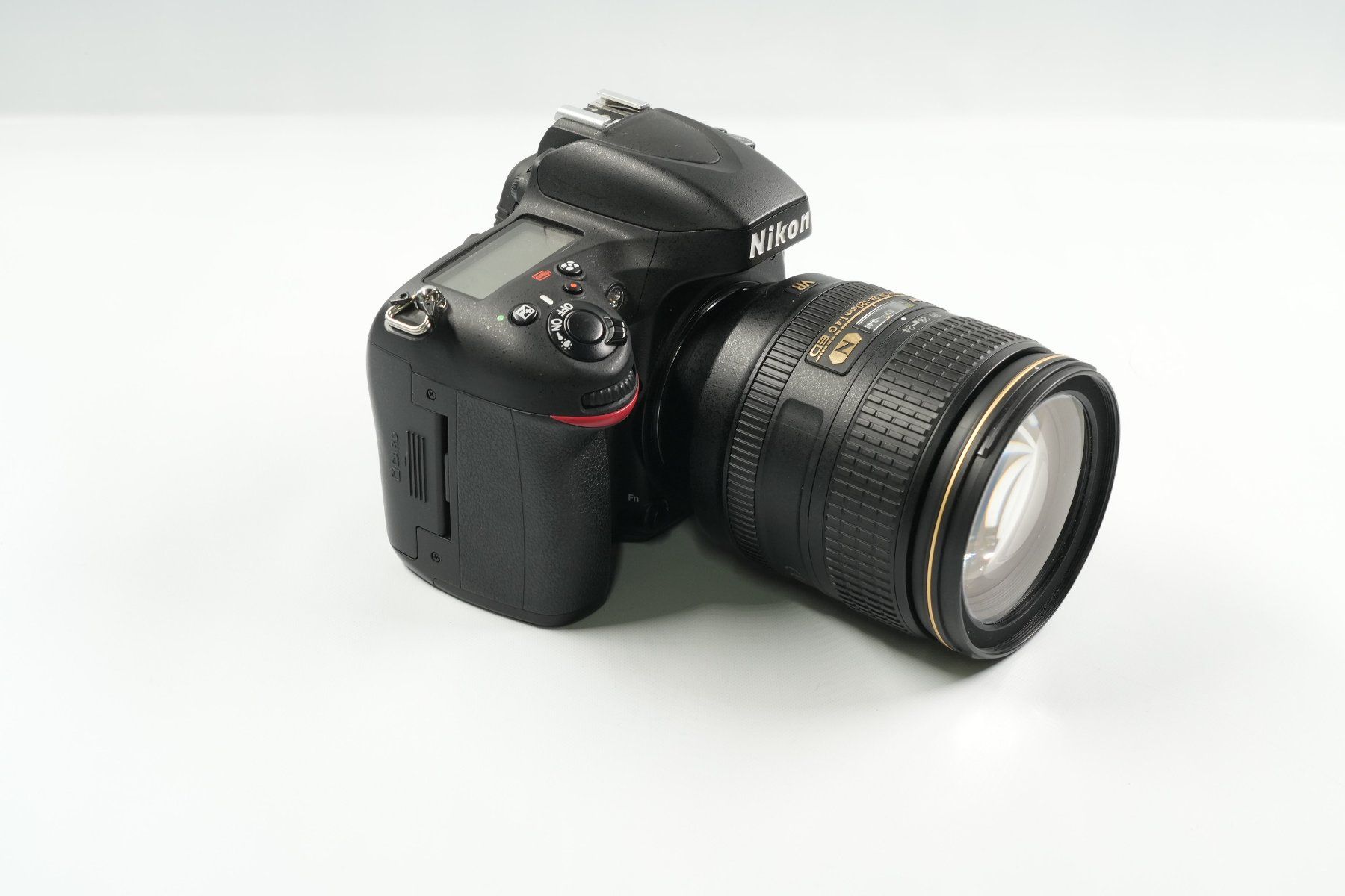 Nikon Kamera: Nikon D610 Spiegelreflexkamera mit Objektiv – Gebraucht aus Galgenen von Fmg 1