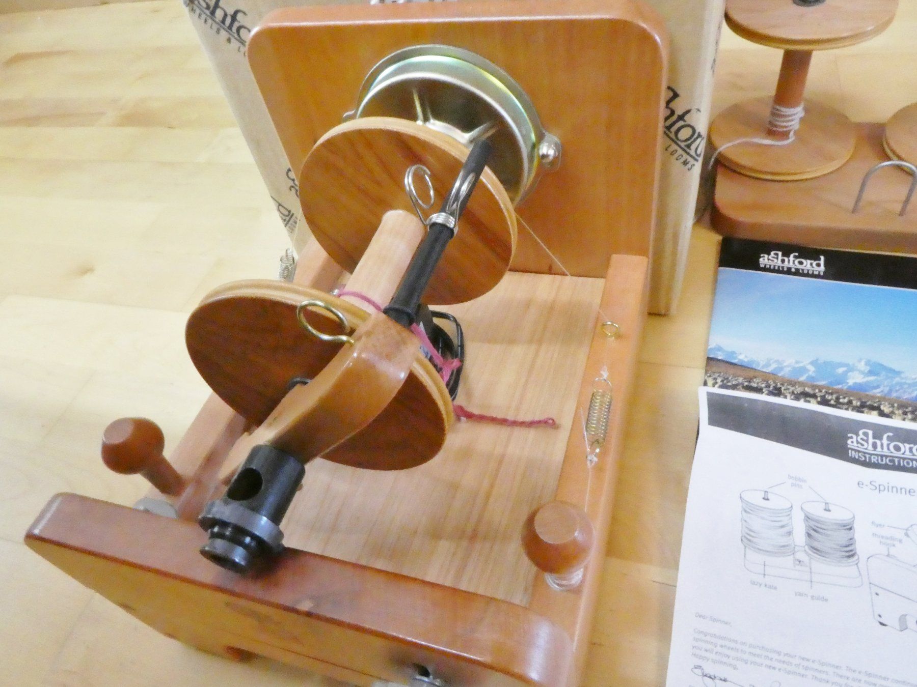 Ruote per filare: Spinnrad e-Spinner ESP2 Ashford – Usato da Siebnen venduto da Ra-la-ra-ol 3