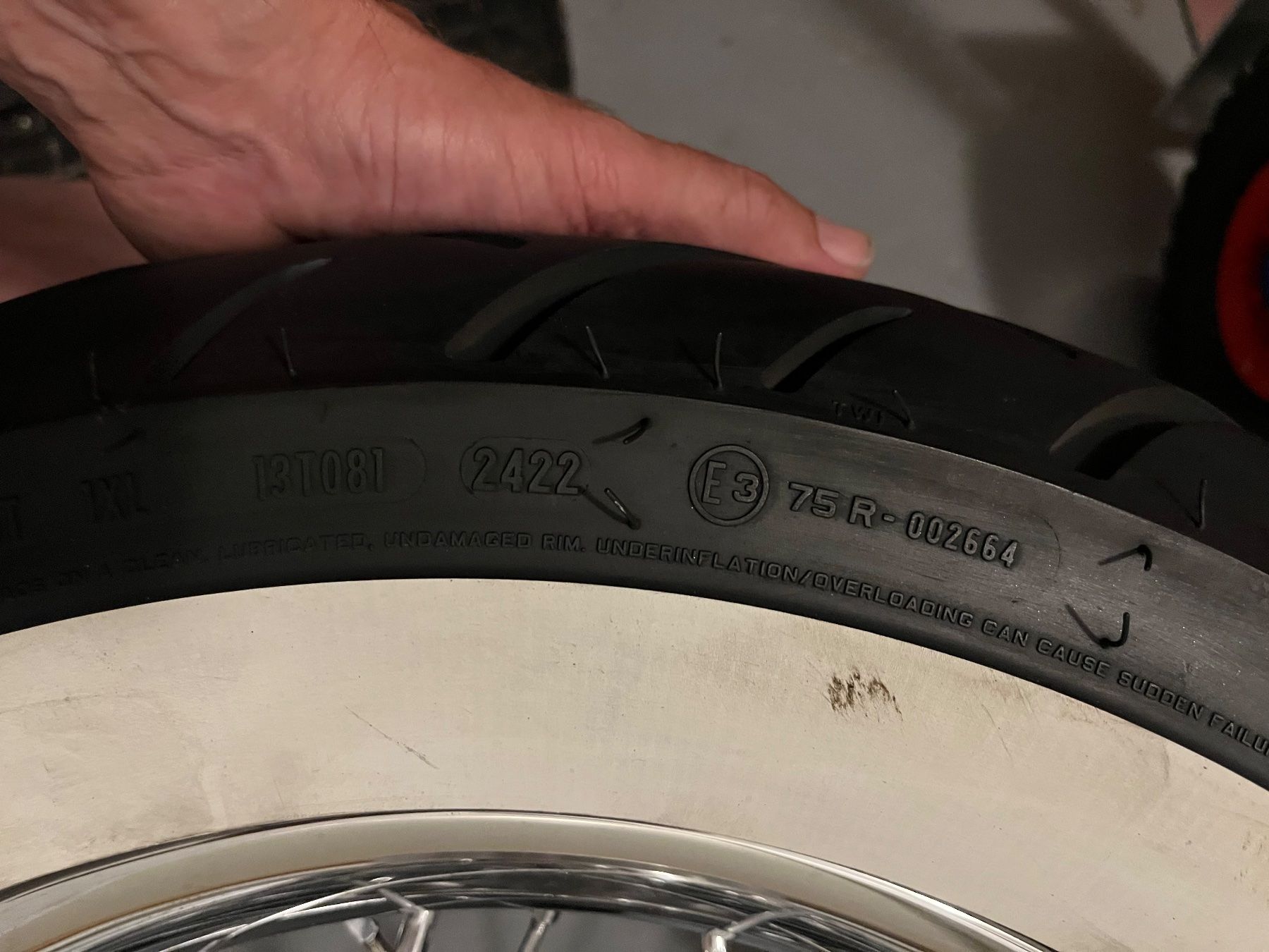 Pneumatici & Ruote complete: Hinterrad zu HD Softail deLuxe – Difettoso da Klingnau venduto da Thbe 5