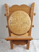 Herziges Käseräf aus Holz handgeschnitzt