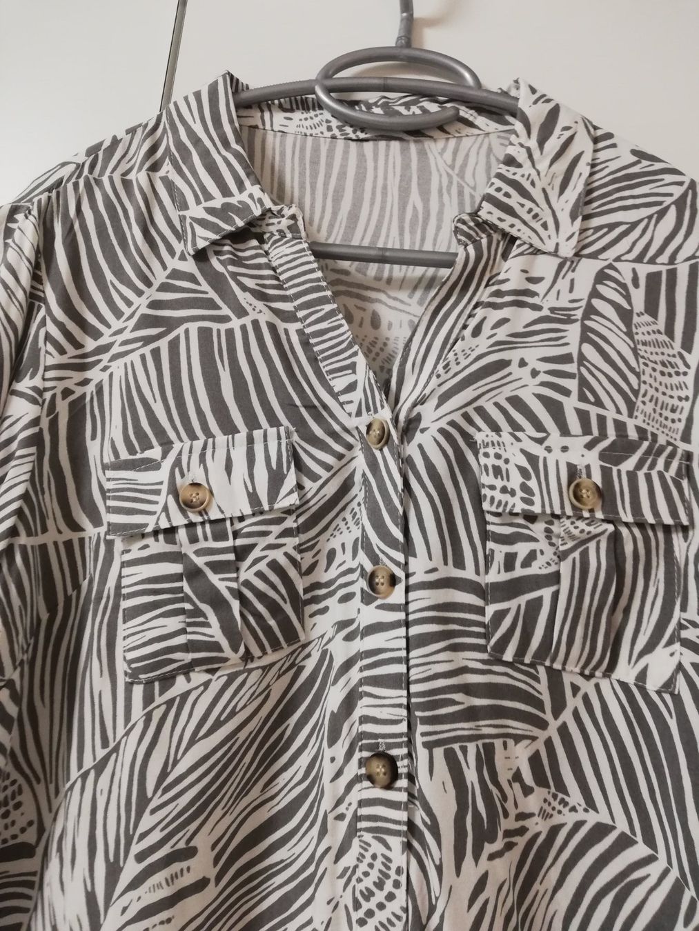 Camicette: Schöne Bluse mit Muster – Usato da Untersiggenthal venduto da Marlen59 1