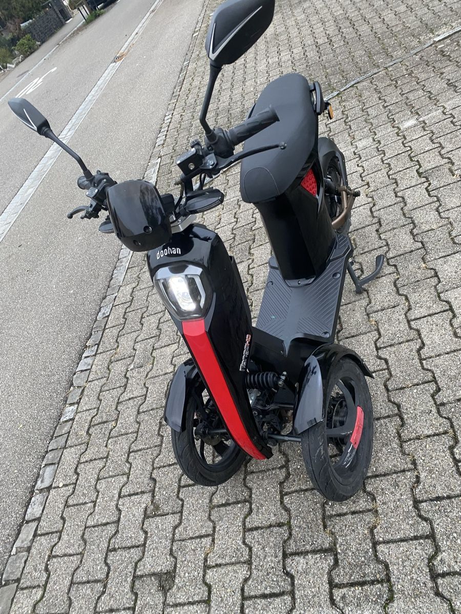 Elektromobile: E roller Doohan itango  – Gebraucht aus Grellingen von OCC_ASION01 1