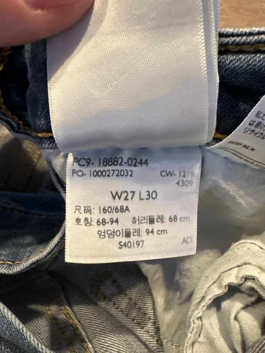 Levi's Jeans: Jeans Levi’s 27/30 – Usato da Enney venduto da pet_qd9b 5