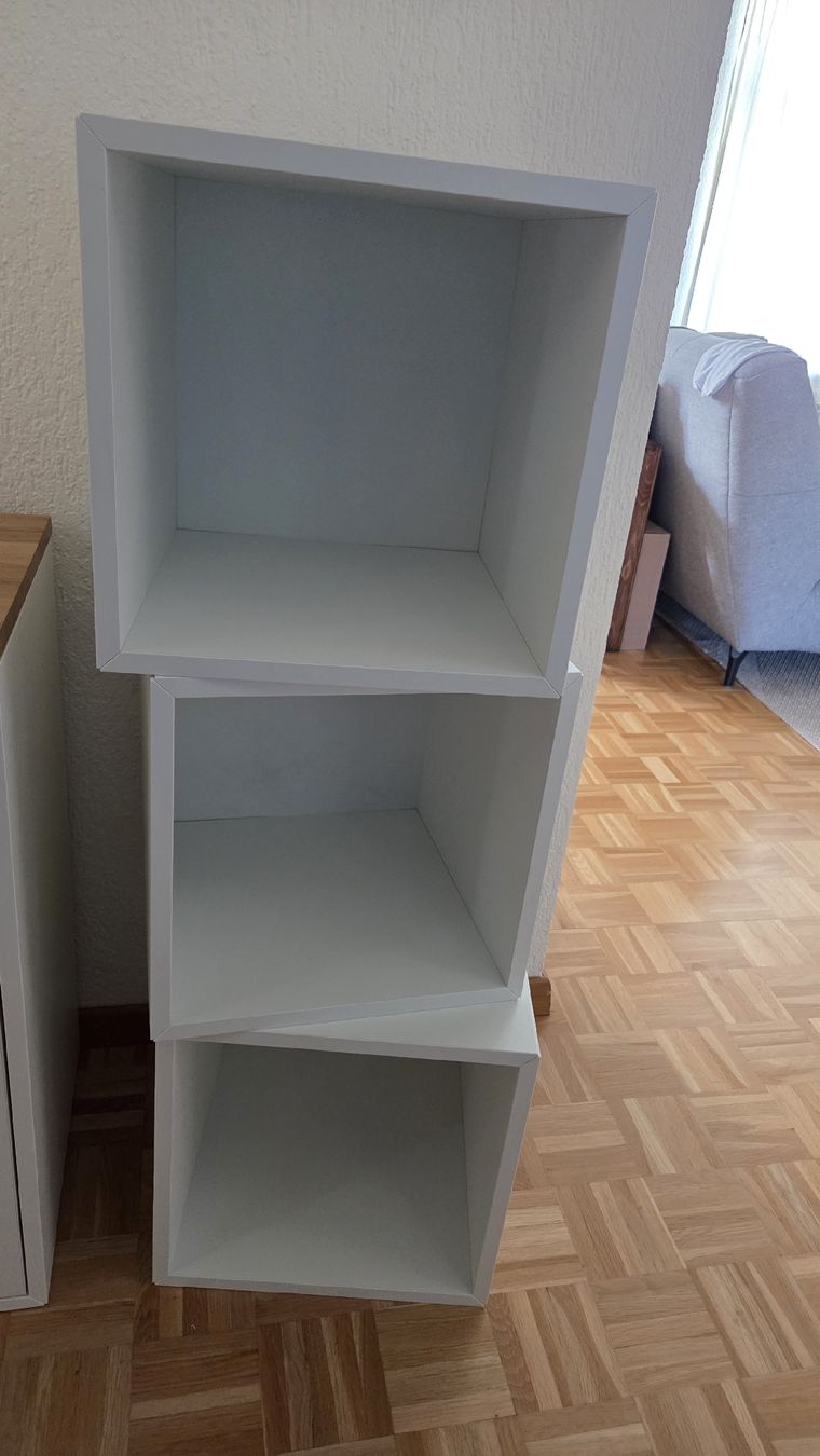 Scaffali: ikea Eket Elemente mit schöner Holzplatte – Usato da St. Gallen venduto da Isabelle1234 5