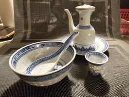 LOT Sake Set mit Kanne, Suppenteller & Löffel für 1 Person