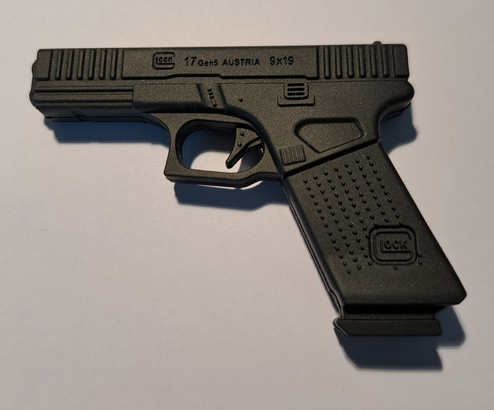 Chiavette USB: USB Stick in Form von "Glock 17" – Nuovo (secondo la descrizione) da Bellikon venduto da cebas23