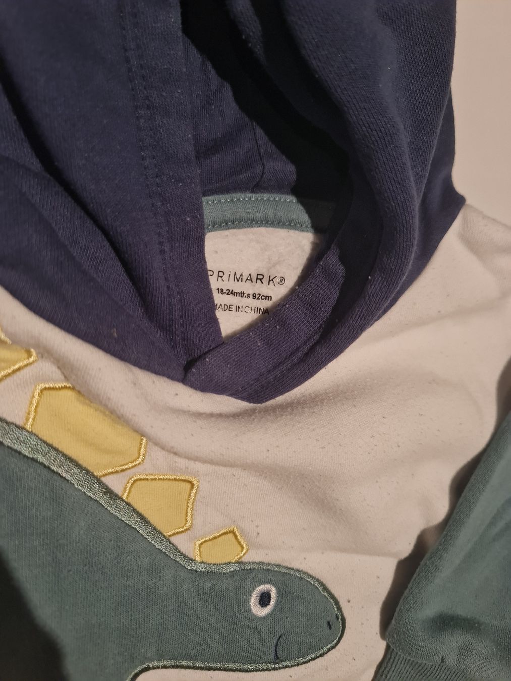 Primark Lotti & Set di vestiti: Primark Dinosaurier Set Pullover Hose Grösse 92  – Usato da Noflen BE venduto da vco_hnn7 2