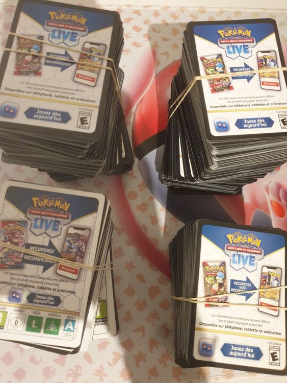 Lot De 1000 Cartes Codes Pokémon JCC En Ligne Heartforcards - TCG Live Boosters Decks Promos Aléatoires