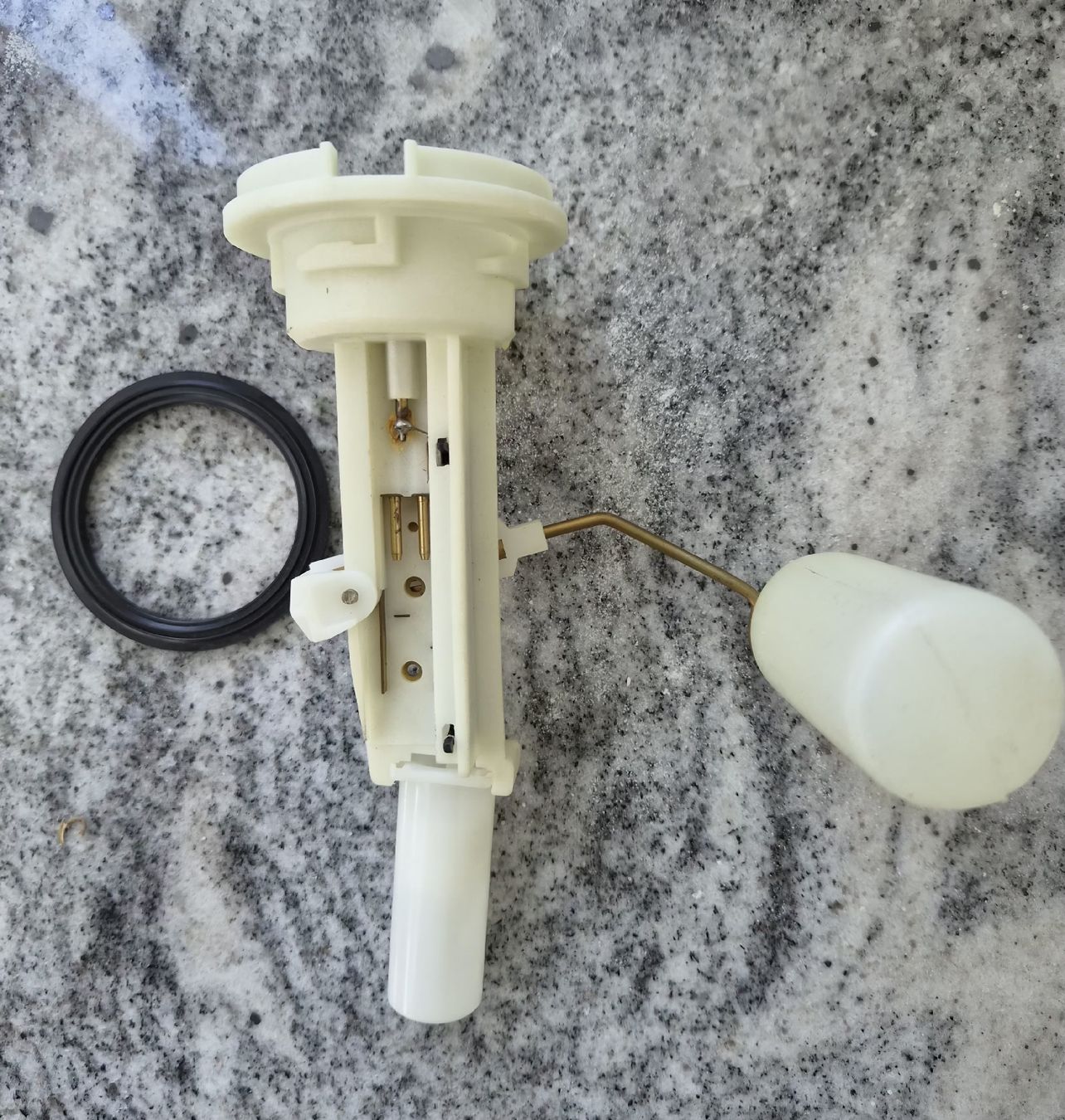 Piaggio Tutti pezzi di ricambio per scooter: Tankgeber Gilera Runner 125 u. 180 – Nuovo e nell'imballaggio originale da Kloten venduto da Griso3