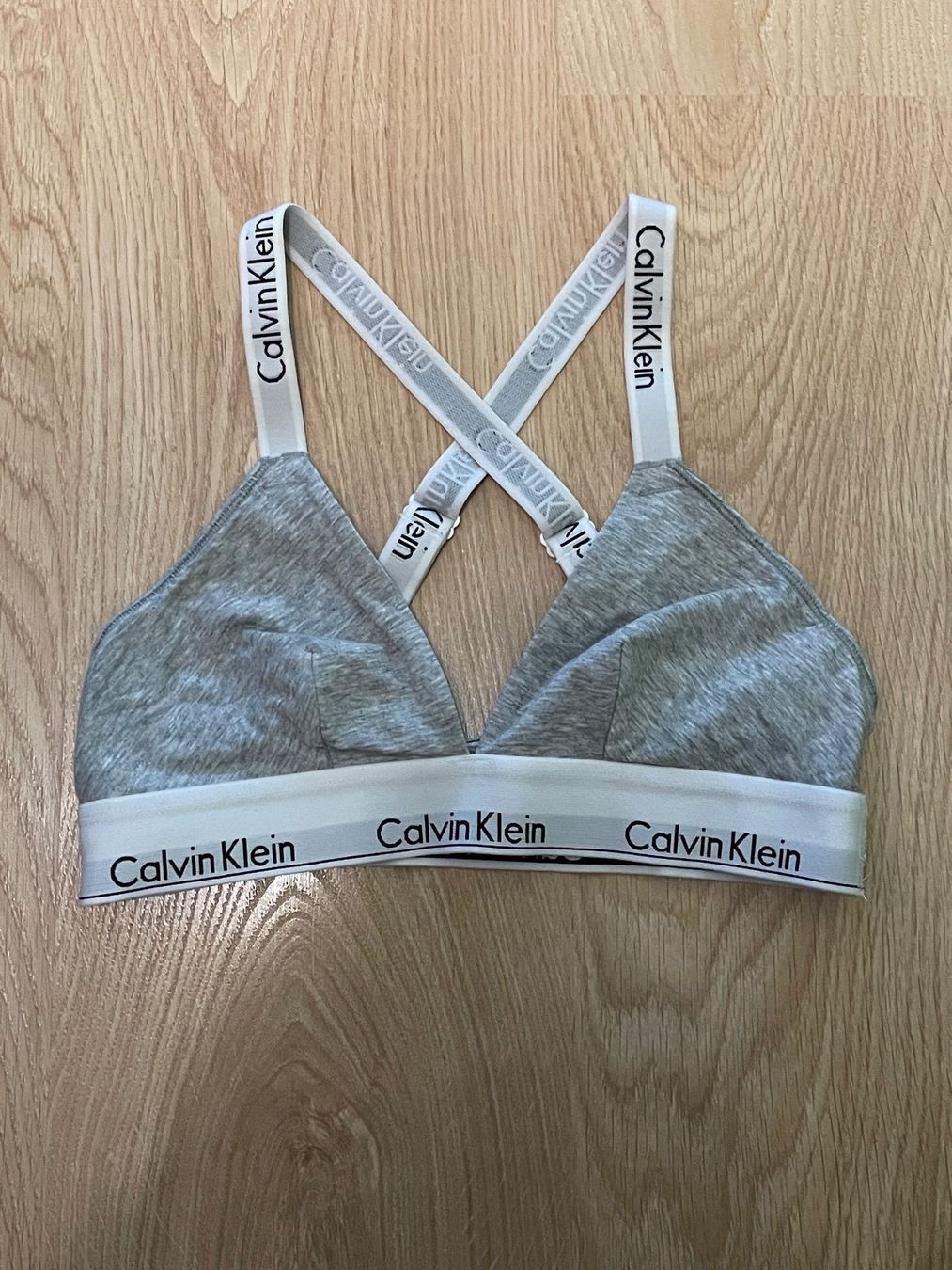 Calvin Klein Sonstige Unterwäsche: Calvin Klein Bralette (Grösse M) – Gebraucht aus ZUFIKON von SULMI01