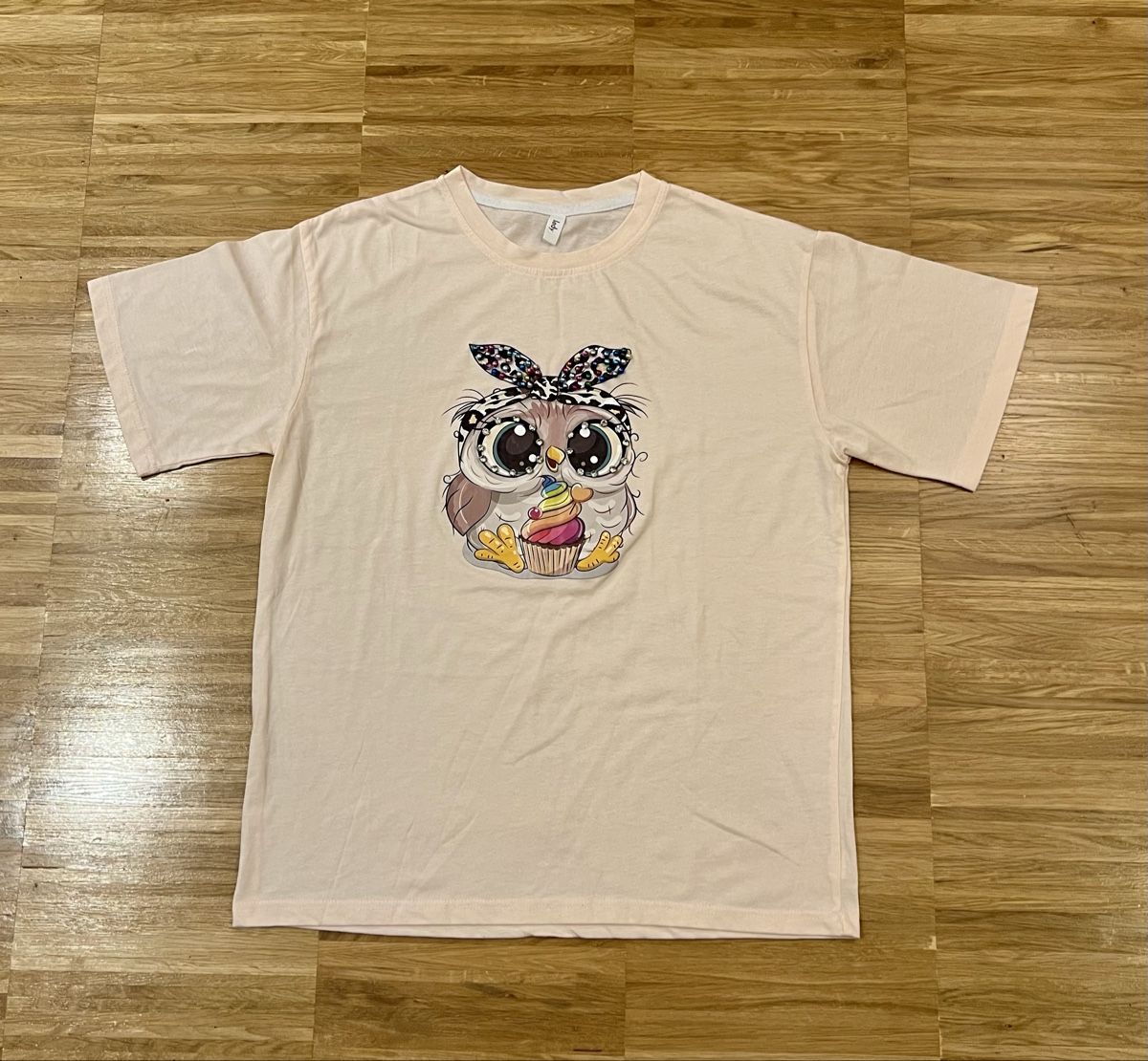 T-shirt: Light pink T-shirt – Nuovo (secondo la descrizione) da Adliswil venduto da Marjin
