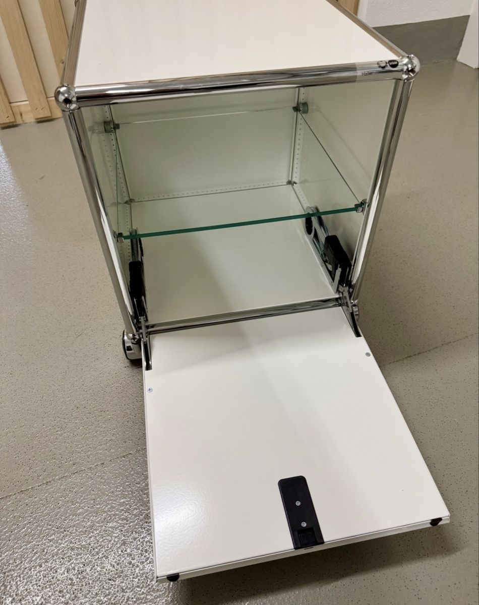 USM Eléments de bureau: USM Rollkorpus (für Drucker) – D'occasion à Zürich par Vanena 1