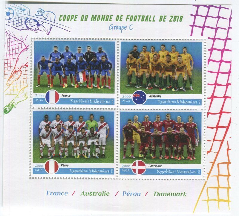 Tous les timbres: Block "Fussball". Madagaskar. – Neuf avec emballage d'origine à Basel par Butsch5