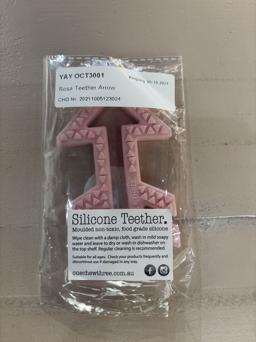 Nuggis & Nuggiketten: YAY Teether Pfeil Rosa Silikon 1 Stck neuwertig – Neu und originalverpackt aus Cham von Giulia1009