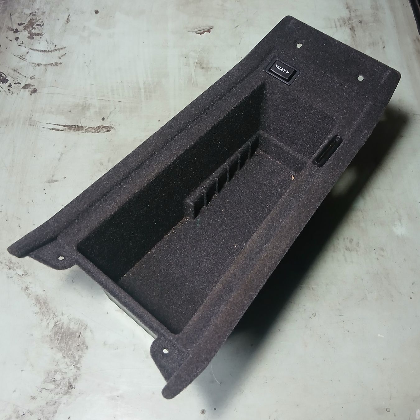 Jaguar Tutti pezzi di ricambio auto: Boîte console centrale Jaguar XJ6 X300 – Usato da la heutte venduto da Auto-stock