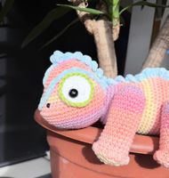 Gehäkeltes Chamäleon, Kuscheltier, Handarbeit, neu!