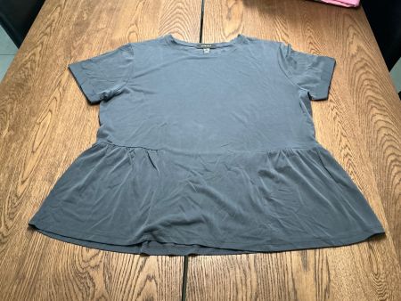 Sommerliches, graues, leichtes TShirt Grösse 40/42