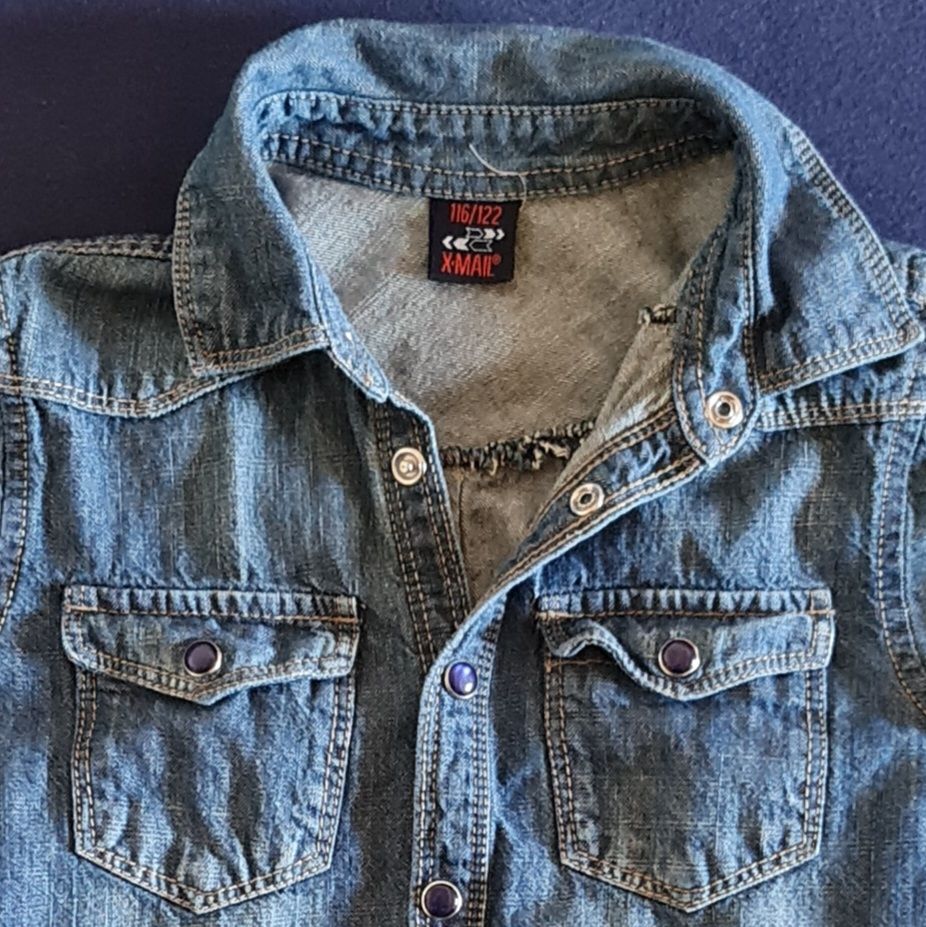 Camicie, T-shirt & Polo: Jeanshemd Gr. 116/122 – Nuovo (secondo la descrizione) da Lengnau BE venduto da Spahrtakus 1