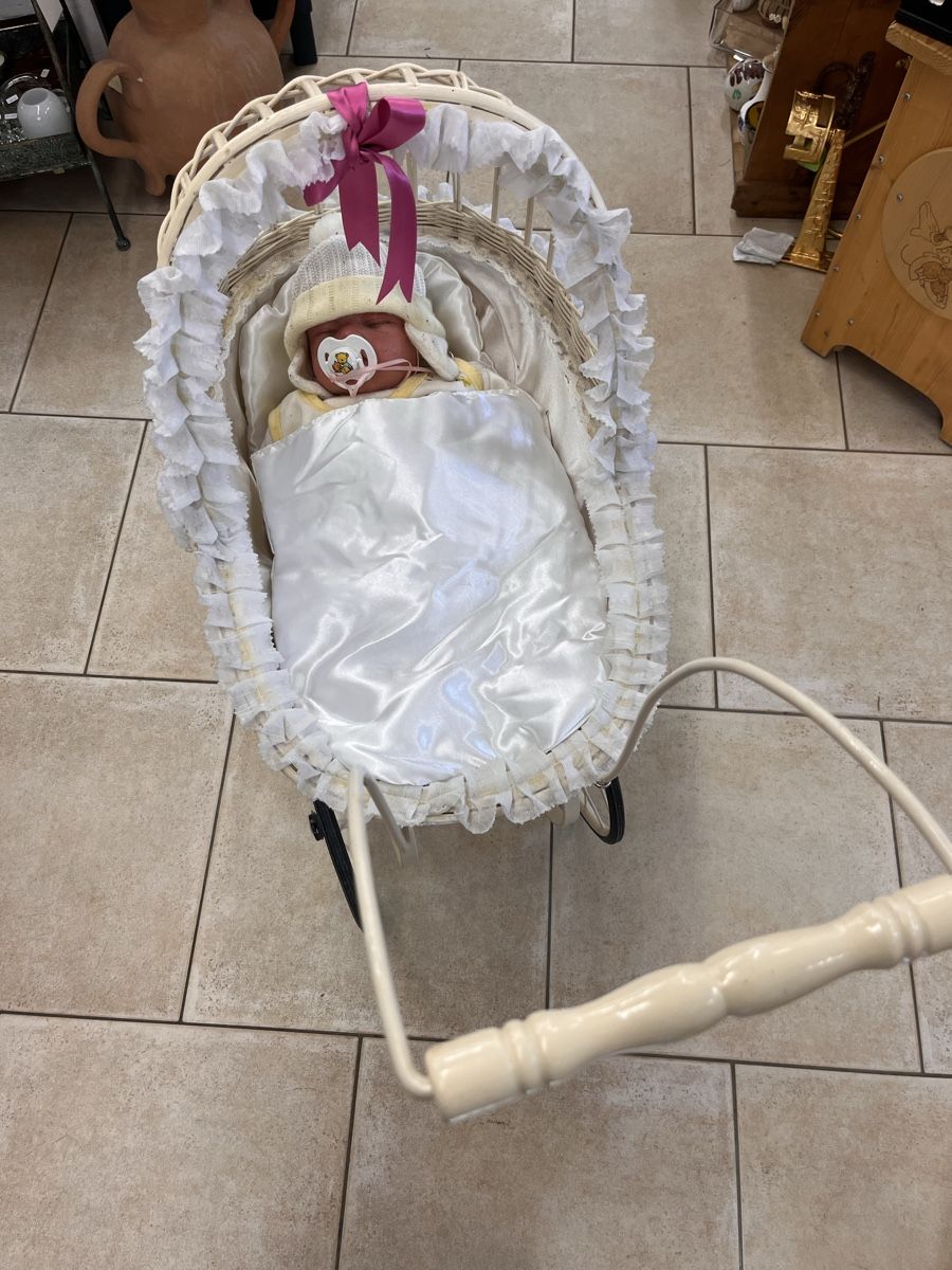 Carrozzine per bambole: Puppenwagen inkl. Puppe – Usato da Willisau venduto da AnNis_B.
