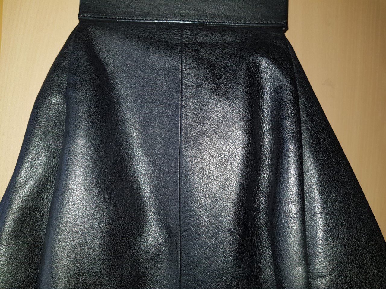 Borse da donna: Cos Leder Handtasche/Rucksack – Usato da Basel venduto da fafa68 2