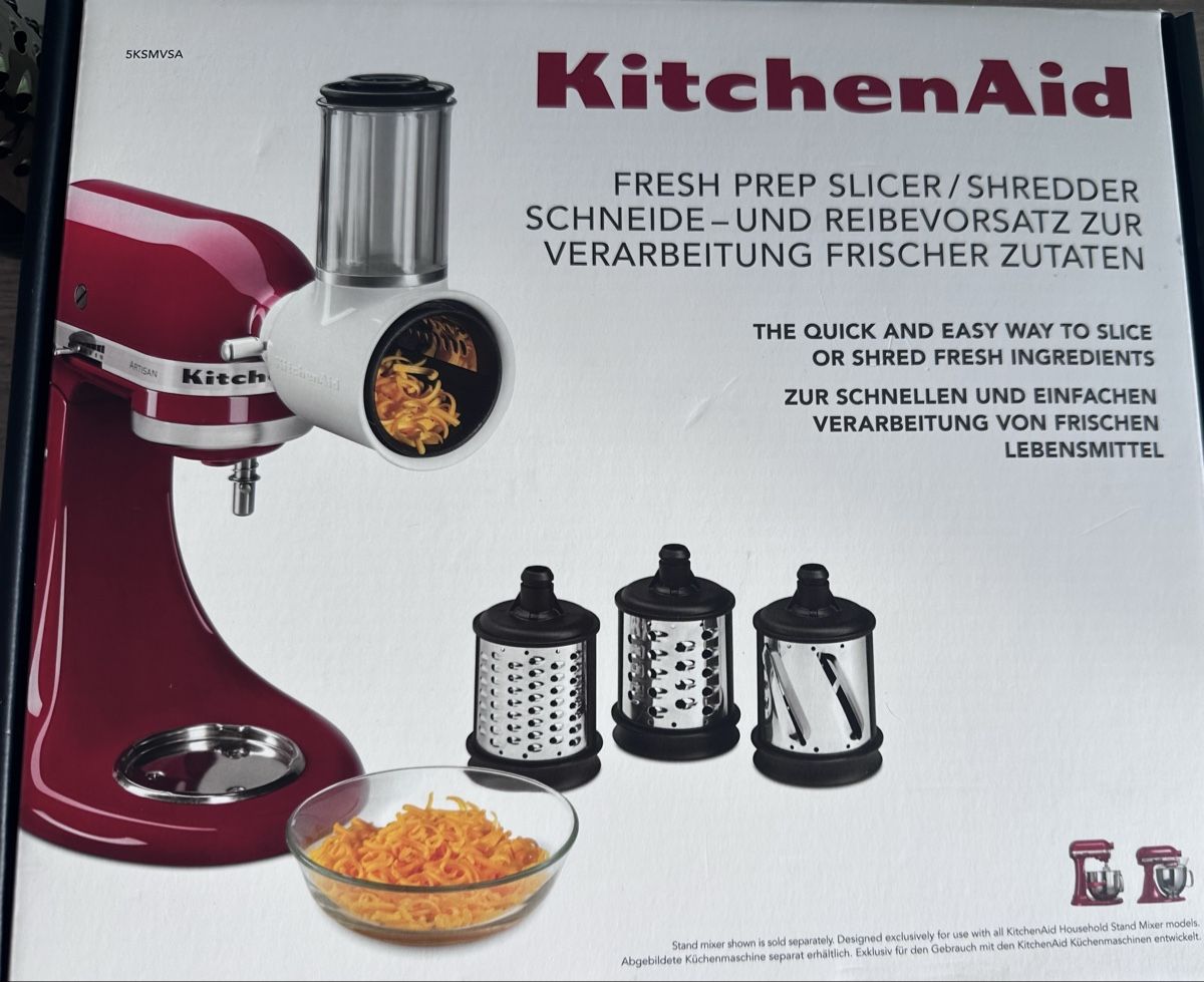 Kitchenaid Appareils de cuisine: Kitchen Aid Gemüseschneider-Einsätze – D'occasion à obermumpf par meinalem