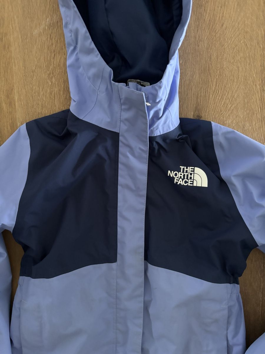 North Face Jacken & Mäntel: The North Face Regenjacke Gr. 128 – Gebraucht aus Netstal von ali_x5fx 1