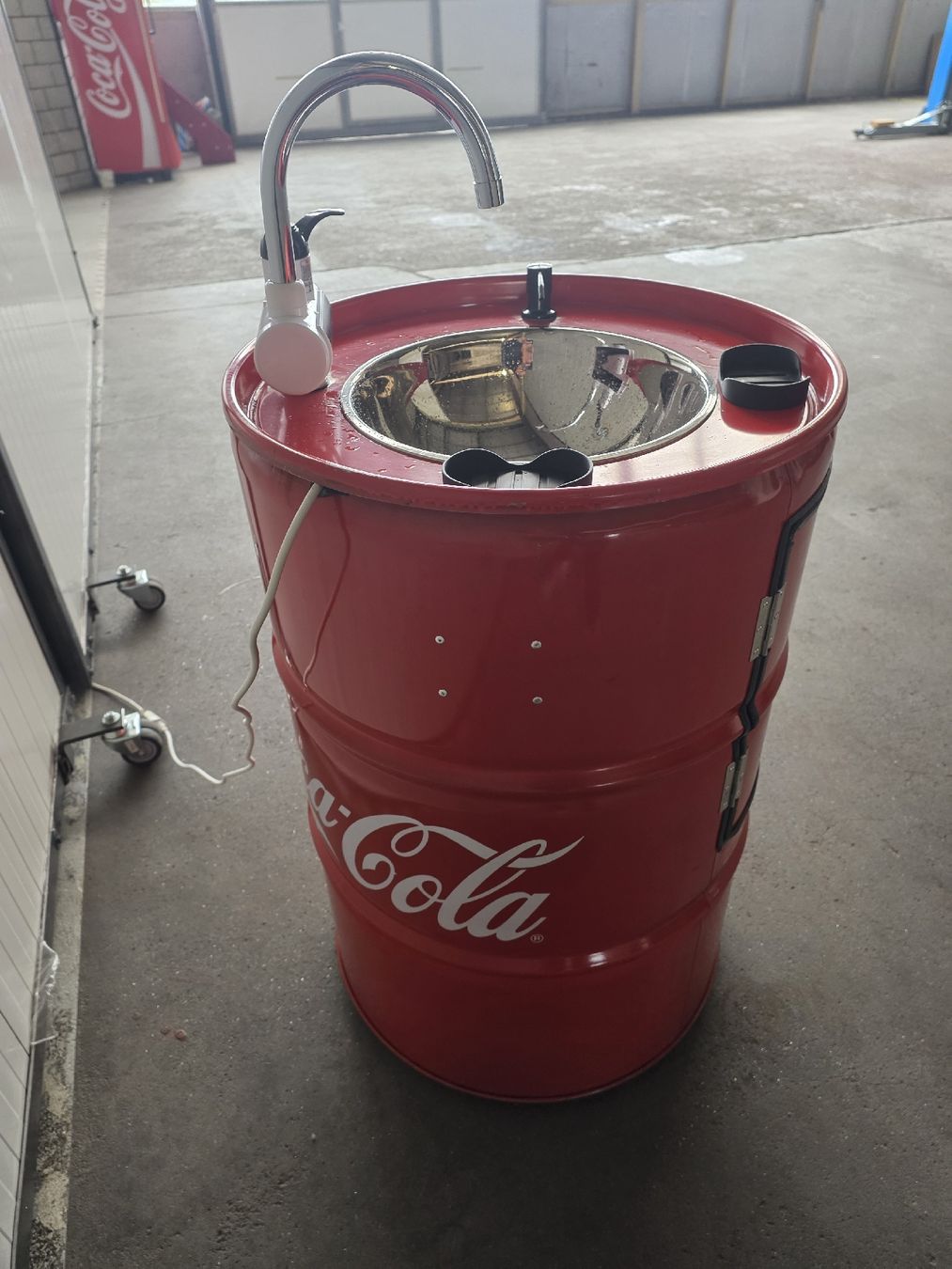 Lavabi & lavandini: Coca Cola Waschbecken – Usato da oftringen venduto da Ilfarinella78 3