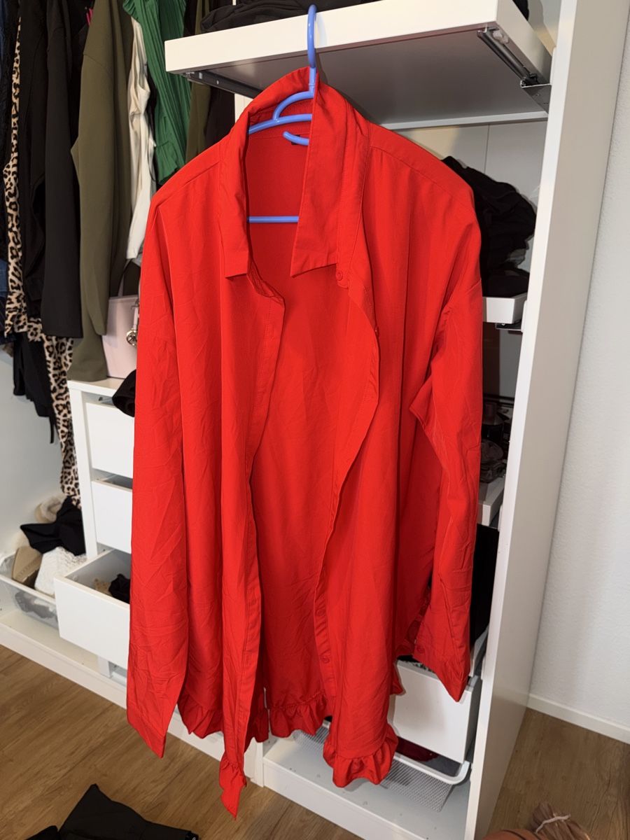 Chemisiers: Rotes Damenhemd, 3XL – Neuf (Voir description) à Kefikon TG par jel_72fp