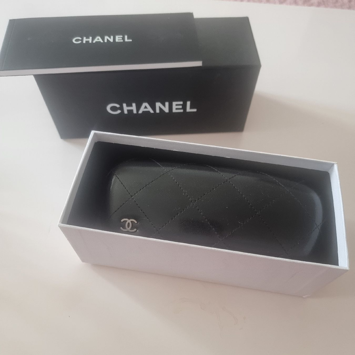 Chanel Occhiali & Lenti: Lunettes de soleil Chanel – Nuovo (secondo la descrizione) da Vevey venduto da caj_pfn6 1