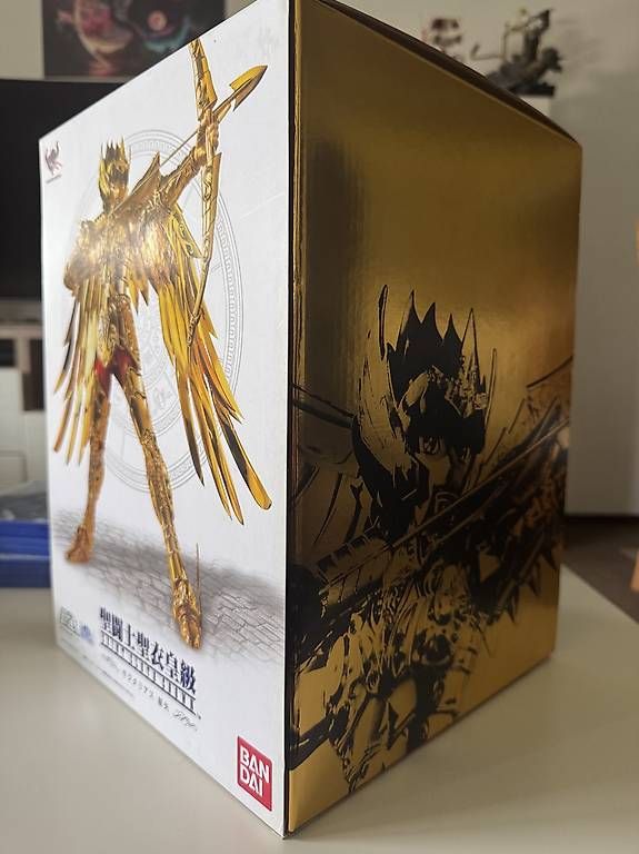Statuette: Sagitarus Seiya - Saint Cloth Crown -30cm – Usato da Genève venduto da tit_qcm8 2