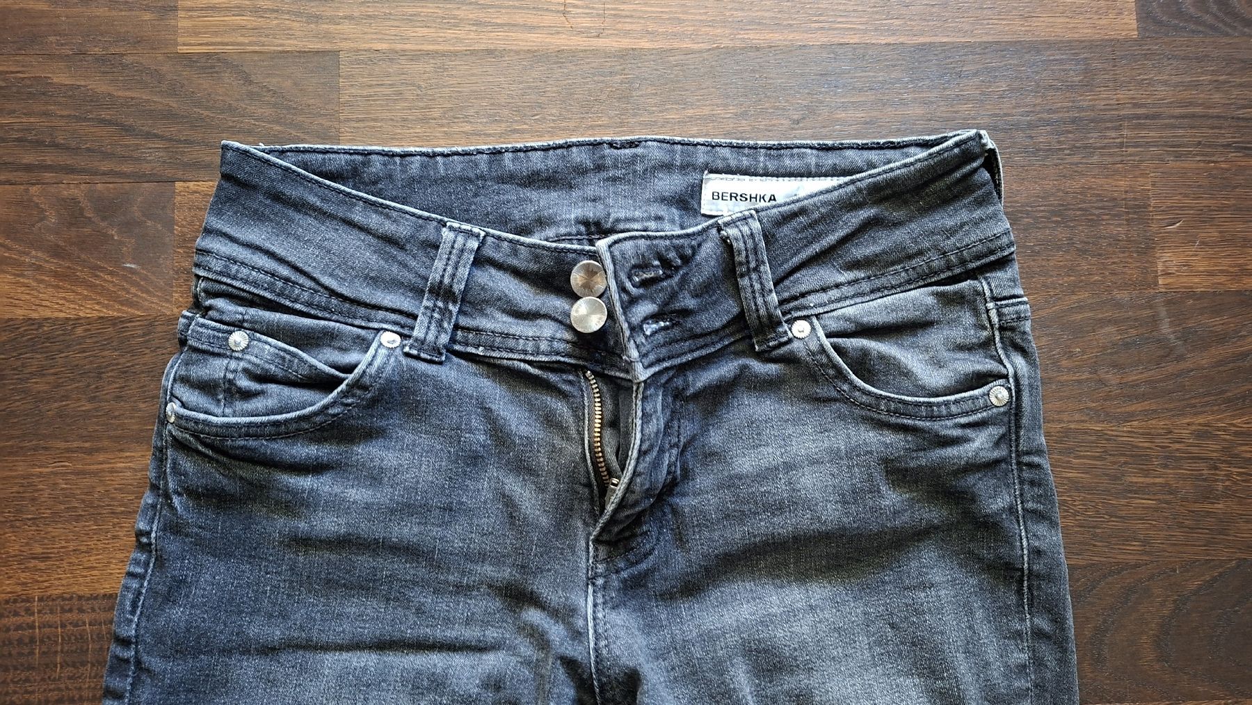 Bershka Jeans: Bershka Flare Jeans 38 – Nuovo (secondo la descrizione) da Sirnach venduto da man_kym6 1