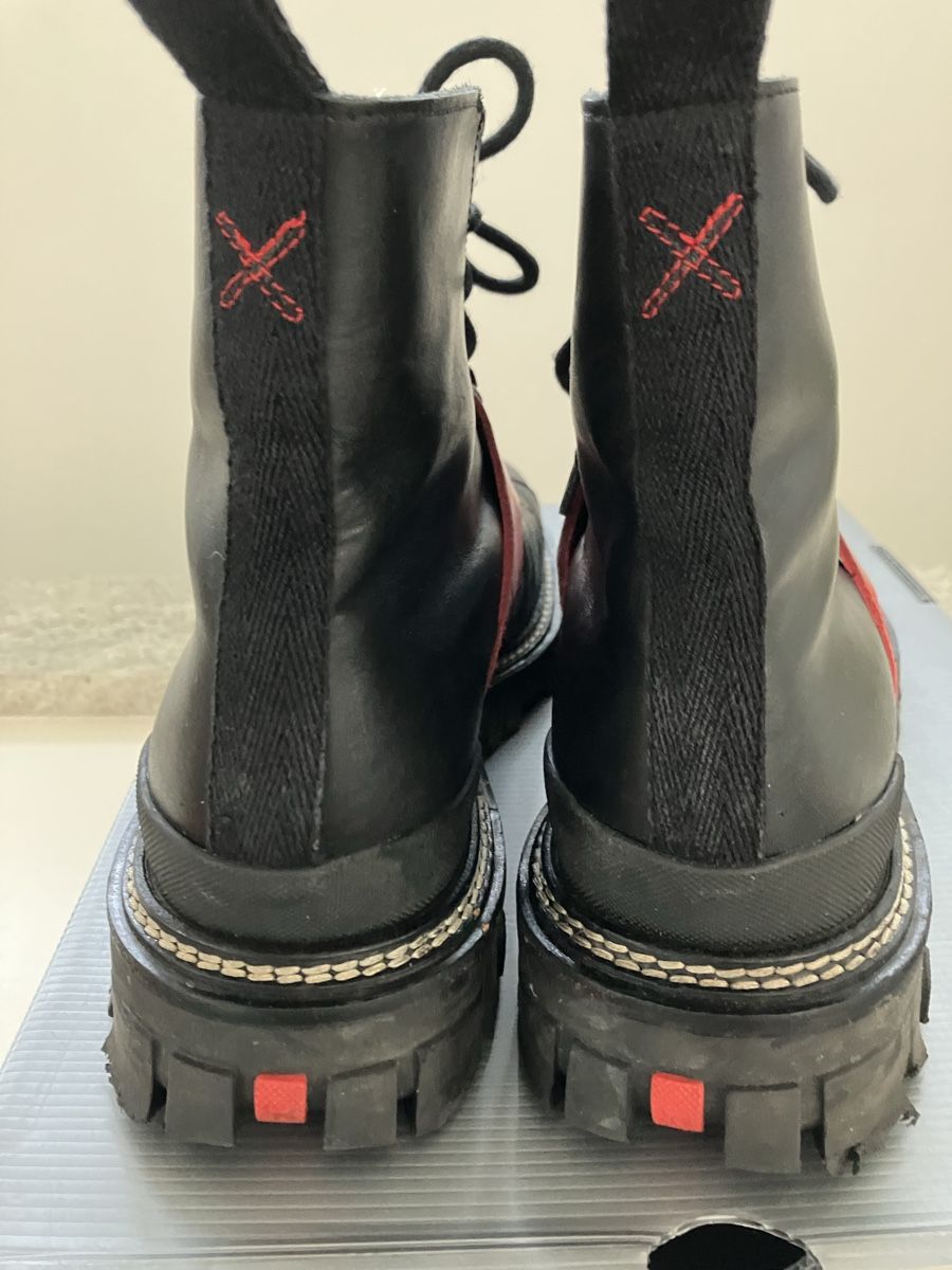 Prada Chaussures femmes: Prada Stiefel – D'occasion à losone par china06 6