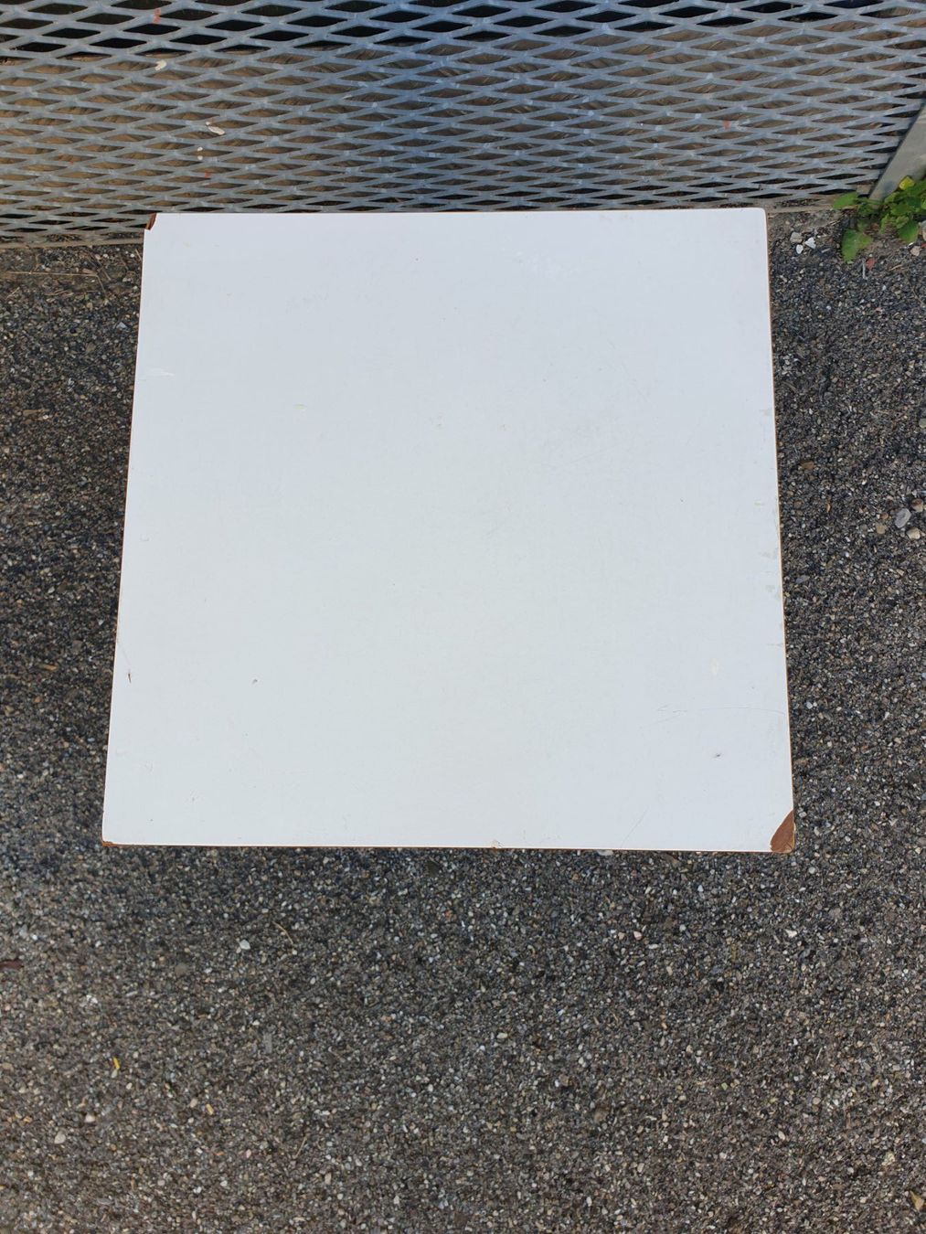 Hocker: Tabouret rouge et blanc vintage – Gebraucht aus La Chaux-de-Fonds von Marteaux 1