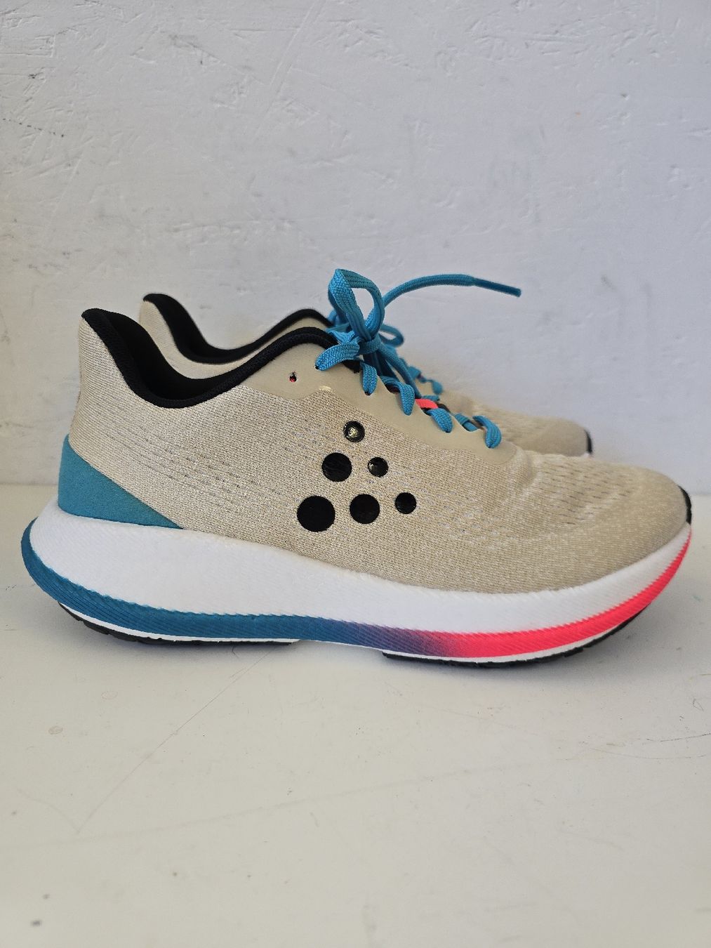 Scarpe da uomo: Chaussures neuves, running Craft, taille 42 – Nuovo e nell'imballaggio originale da Sugiez venduto da factorysportoutlet