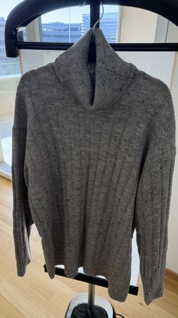 Mango grey sweater 